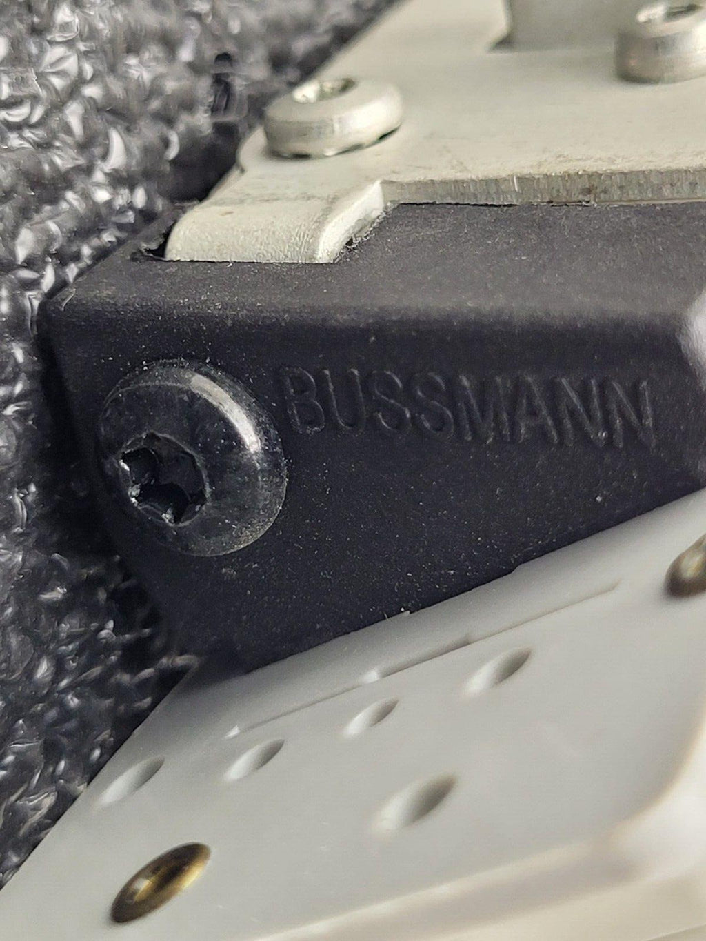 Lot of 3 BUSSMANN Fuse 170M3672 690VAC 690C 550AMP 550A