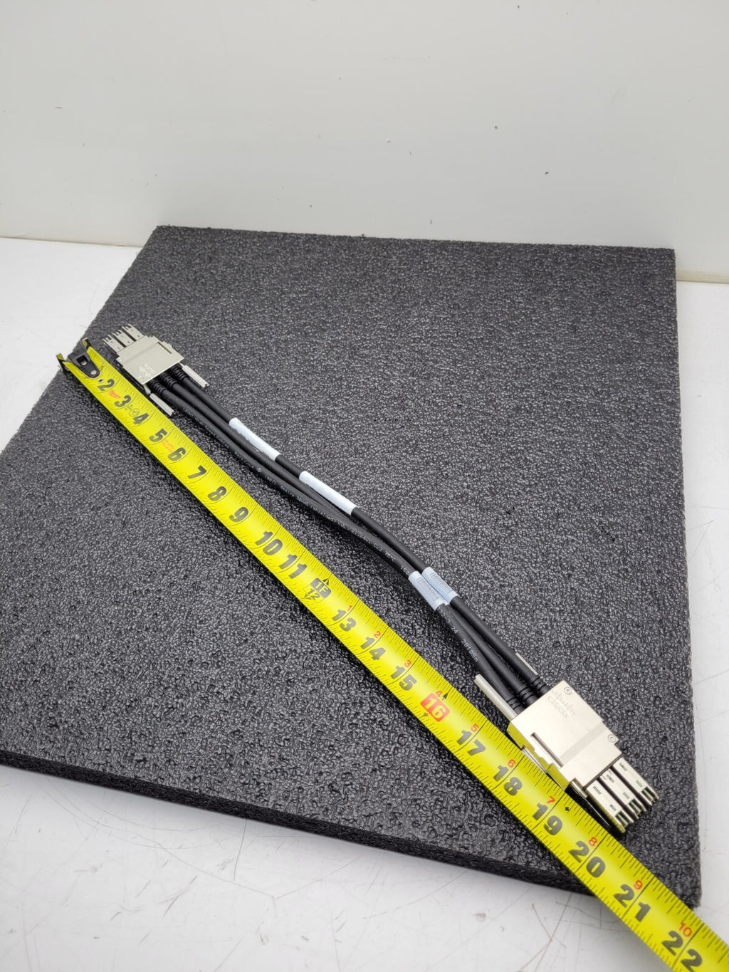 Cisco Stacking Cable 800-40403-01 STACK-T1-50CM V01  3850 Series Good Condition