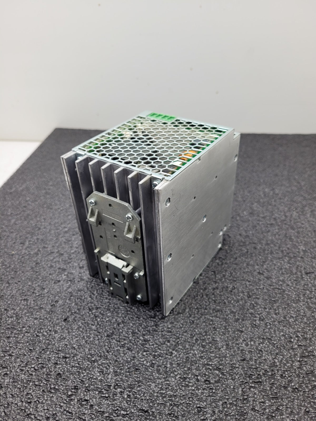 Phoenix Contact QUINT-PS/1AC/24DC/20 Power Supply 24VDC 20A 120V Input Din Rail