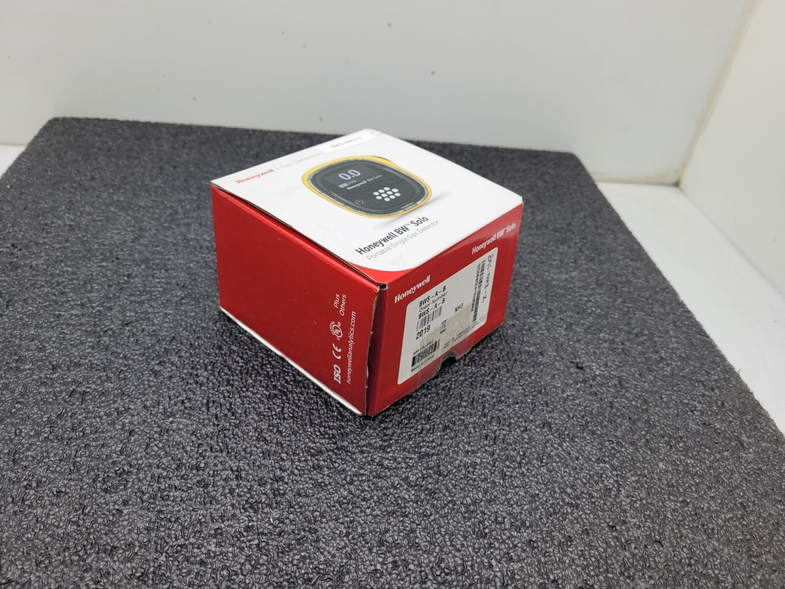 Lot of 2  Honeywell BW Solo Gas Detector NH3 Phosphine Monitor Power On Low Batt
