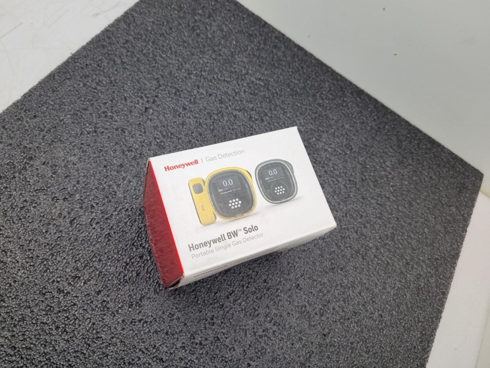 Lot of 2  Honeywell BW Solo Gas Detector NH3 Phosphine Monitor Power On Low Batt