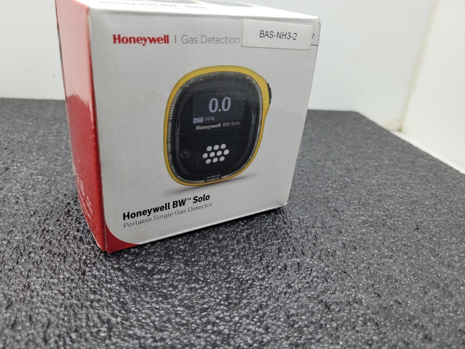 Lot of 2  Honeywell BW Solo Gas Detector NH3 Phosphine Monitor Power On Low Batt