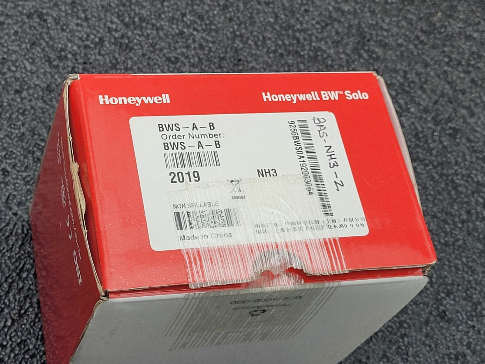 Lot of 2  Honeywell BW Solo Gas Detector NH3 Phosphine Monitor Power On Low Batt
