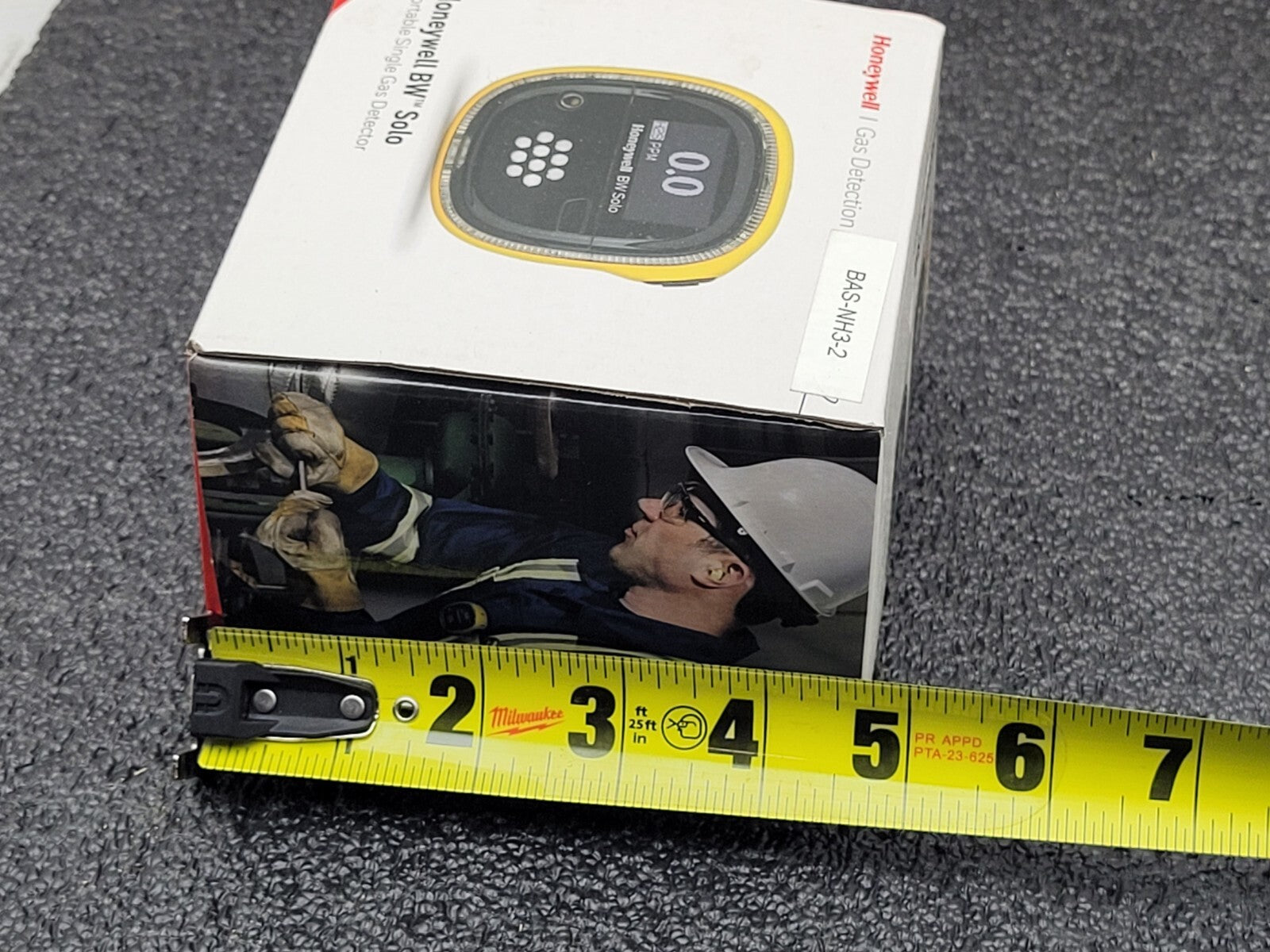 Lot of 2  Honeywell BW Solo Gas Detector NH3 Phosphine Monitor Power On Low Batt