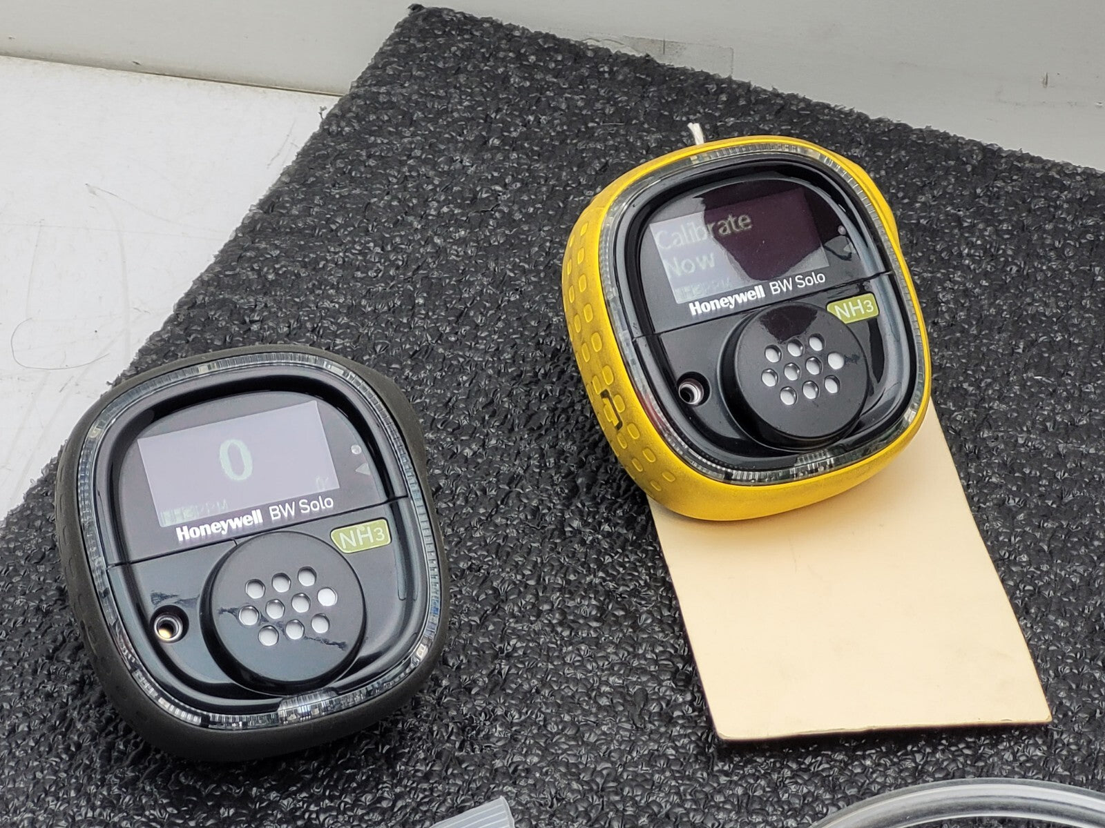 Lot of 2  Honeywell BW Solo Gas Detector NH3 Phosphine Monitor Power On Low Batt