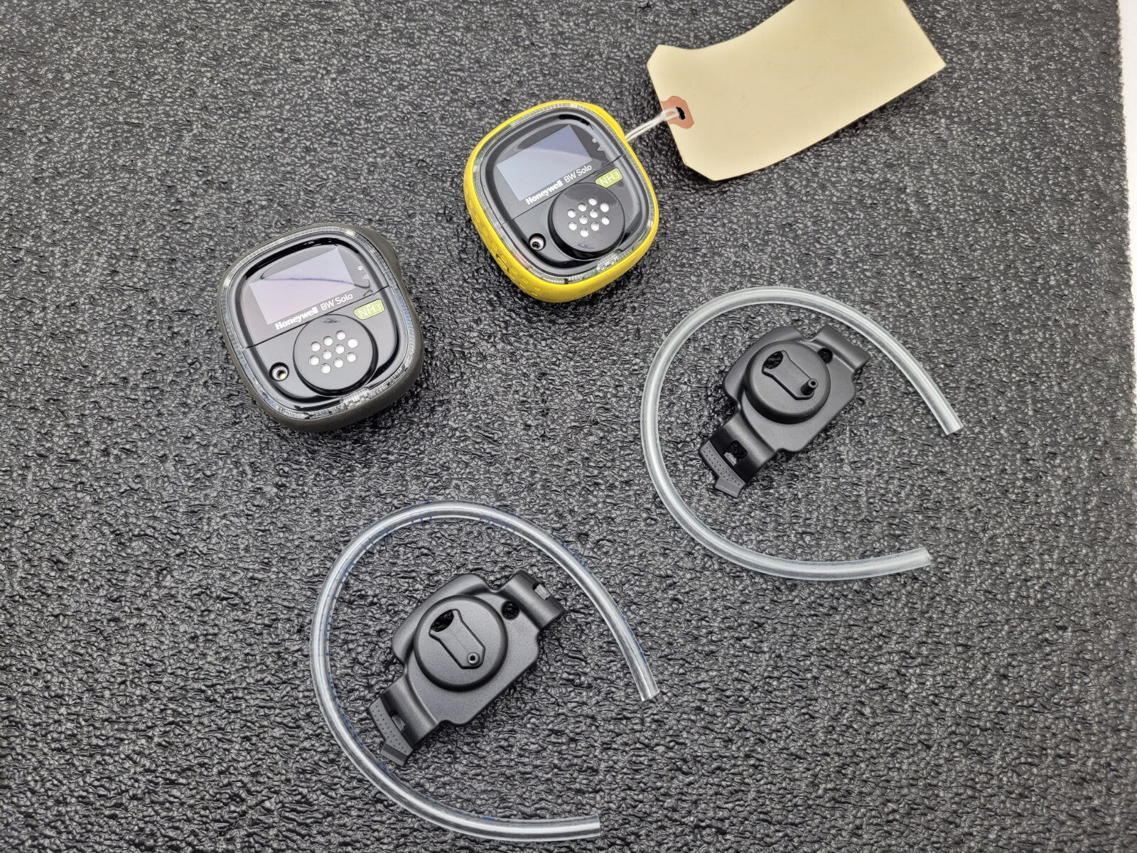 Lot of 2  Honeywell BW Solo Gas Detector NH3 Phosphine Monitor Power On Low Batt