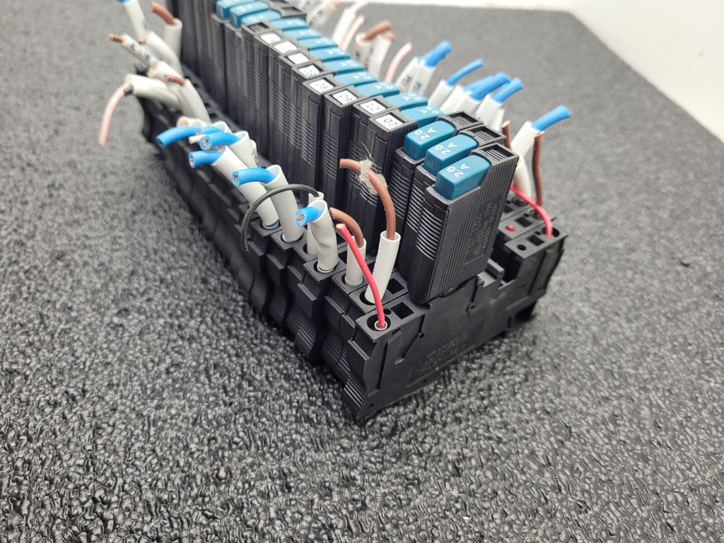 Lot of 21 PHOENIX CONTACT #ST4-FSI/C FUSE HOLDER TERMINAL BLOCKS D149E TCP Fuses