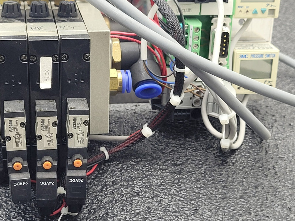 Interface SMC Pressure Switch Pneumatic Valve Block ZSE40A-01-T ZSE40-01-22L