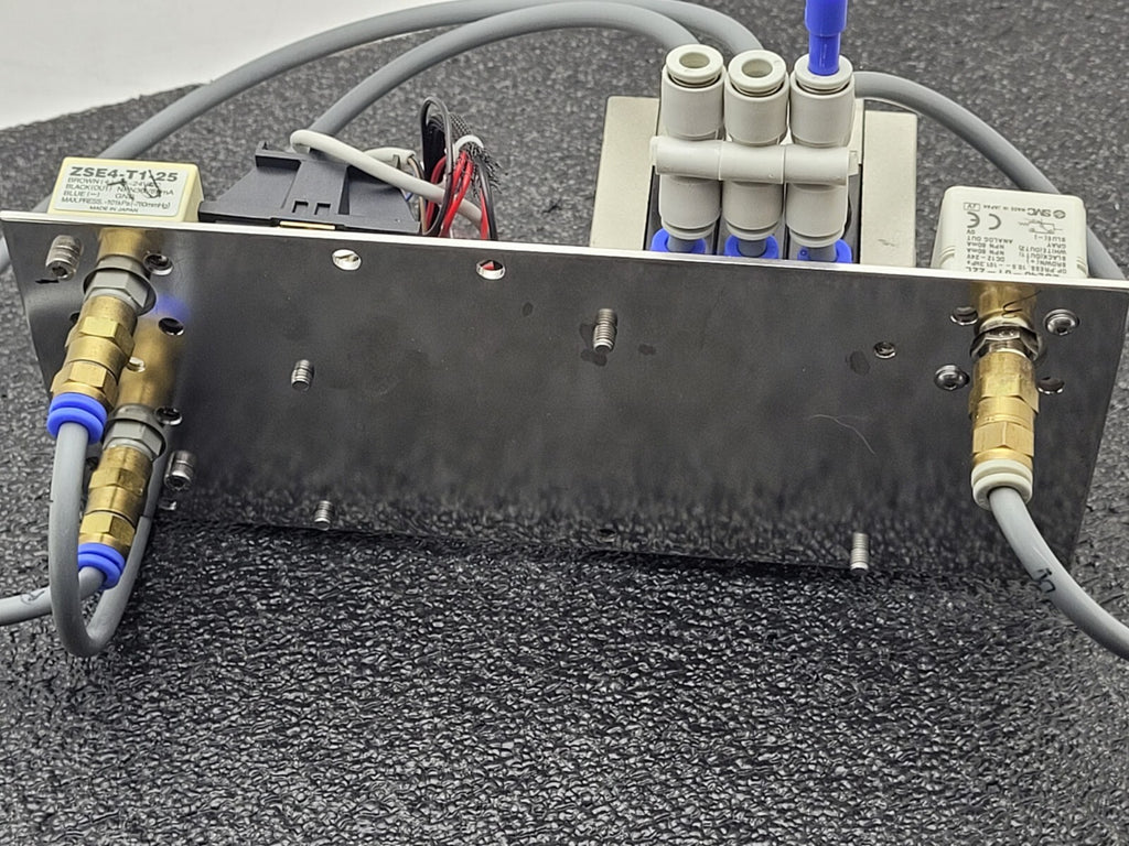 Interface SMC Pressure Switch Pneumatic Valve Block ZSE40A-01-T ZSE40-01-22L