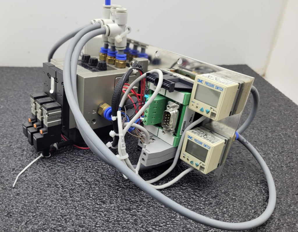 Interface SMC Pressure Switch Pneumatic Valve Block ZSE40A-01-T ZSE40-01-22L