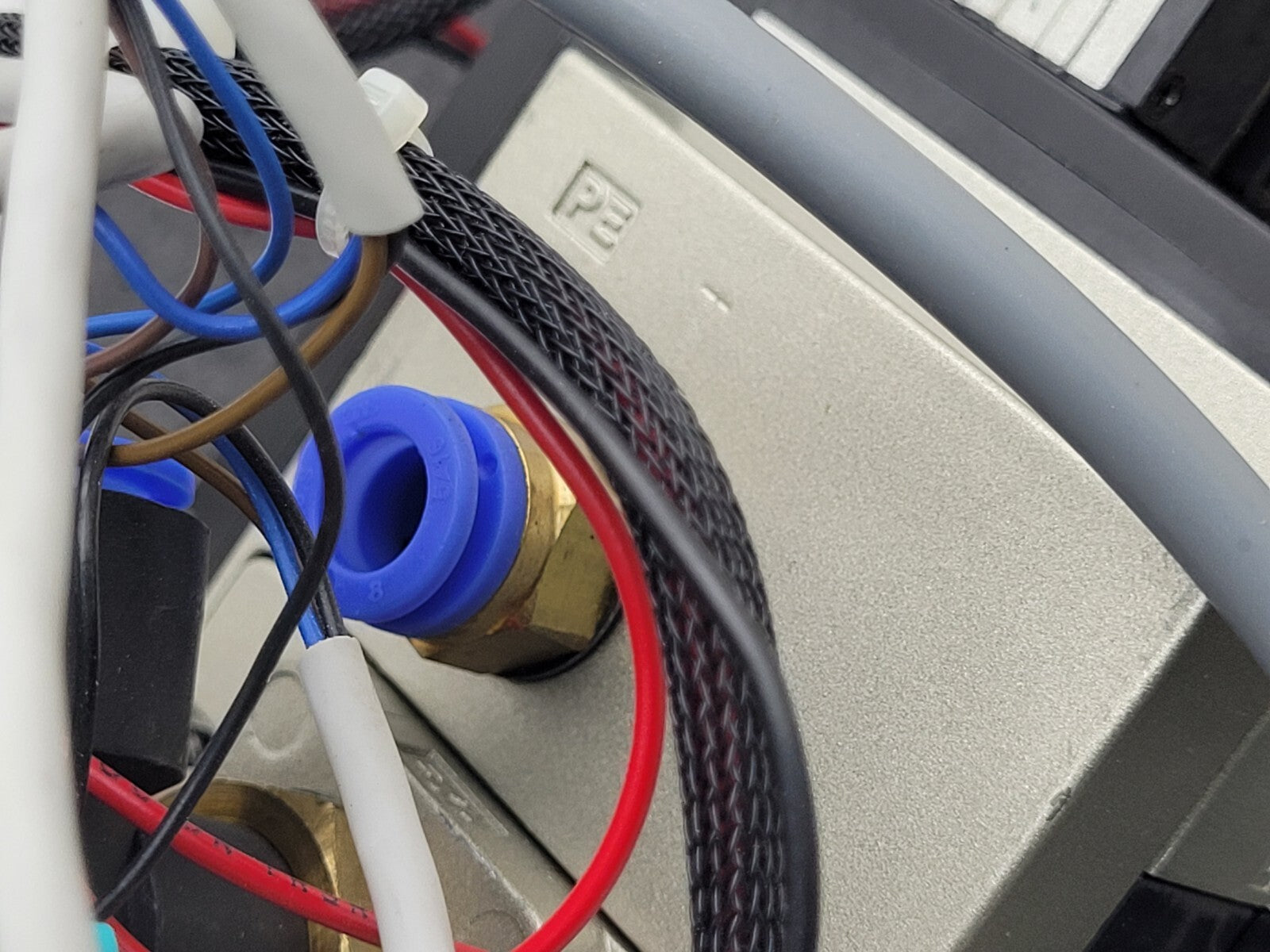 Interface SMC Pressure Switch Pneumatic Valve Block ZSE40A-01-T ZSE40-01-22L