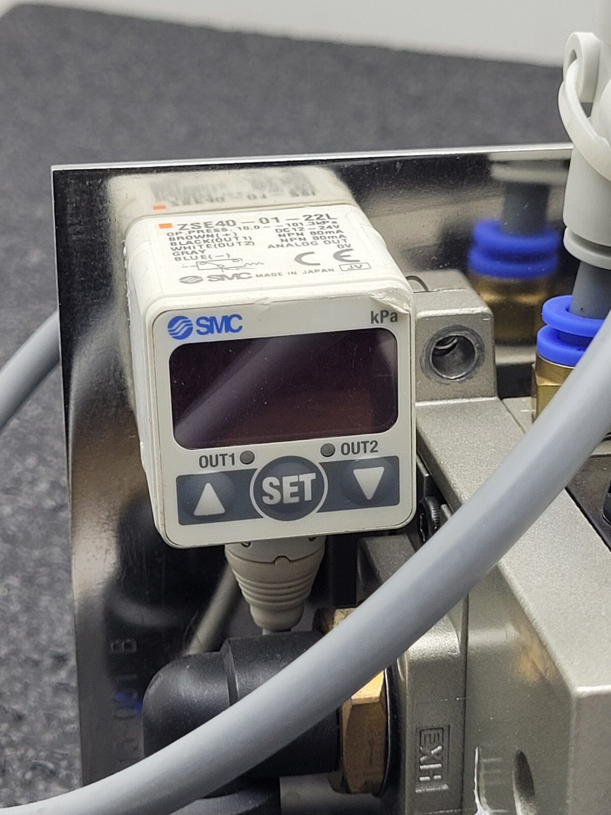 Interface SMC Pressure Switch Pneumatic Valve Block ZSE40A-01-T ZSE40-01-22L