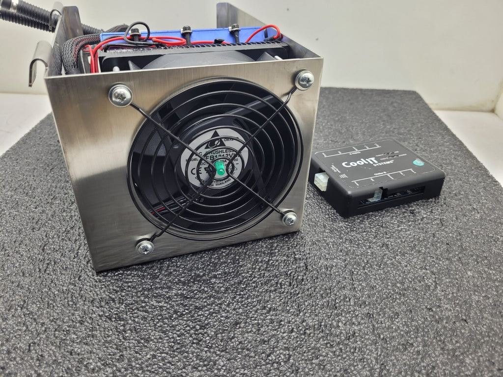 CoolIT SYSTEMS FREEZONE D5C Thermoelectric Cooler + Controller as pictured