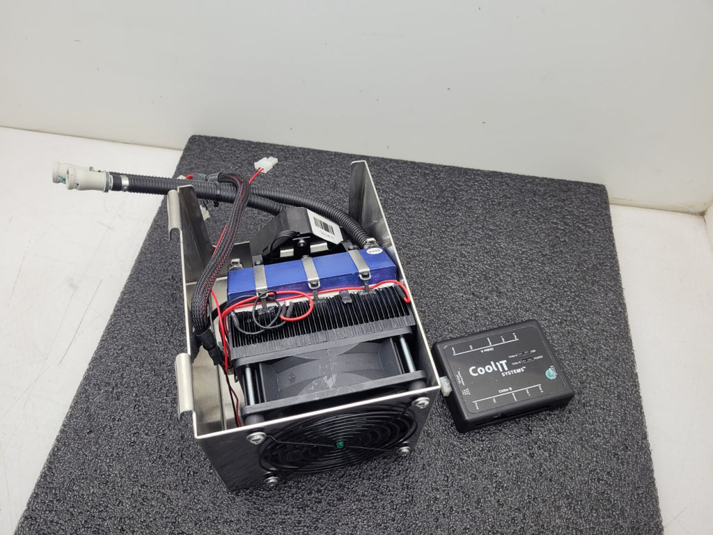 CoolIT SYSTEMS FREEZONE D5C Thermoelectric Cooler + Controller as pictured