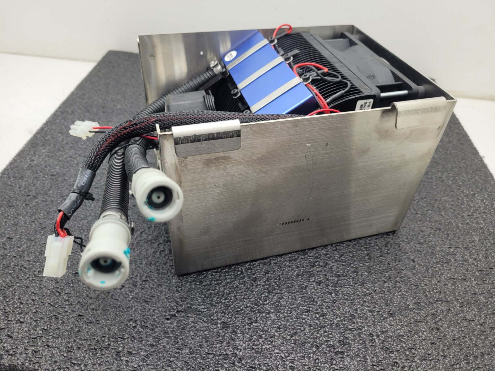 CoolIT SYSTEMS FREEZONE D5C Thermoelectric Cooler + Controller as pictured