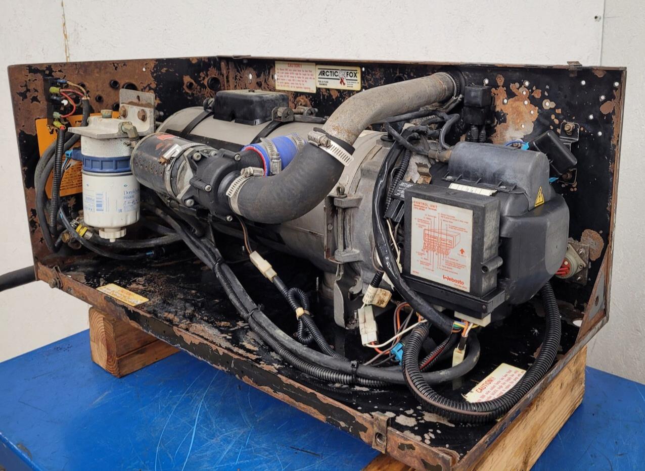Webasto Spheros Arctic Fox DBW 300 Diesel Heater 30kW 12 Volt 100W W/ Cover B6A