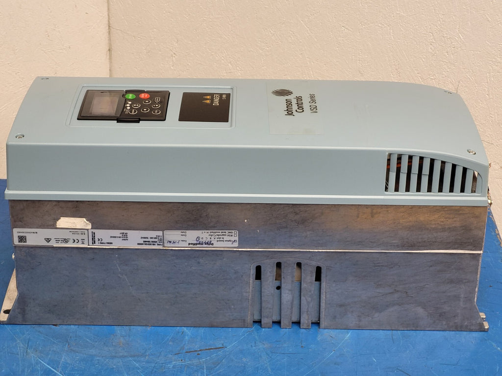 Johnson Controls VSD Series Variable AC Drive VS020210A-N0000 20HP 3PH 240VAC