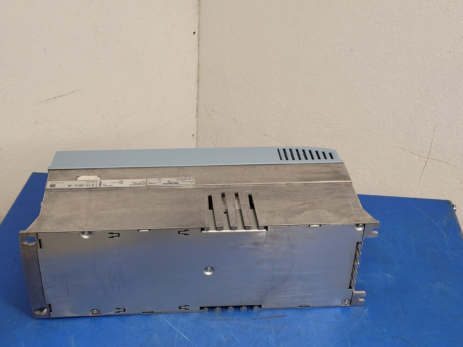 Johnson Controls VSD Series Variable AC Drive VS020210A-N0000 20HP 3PH 240VAC