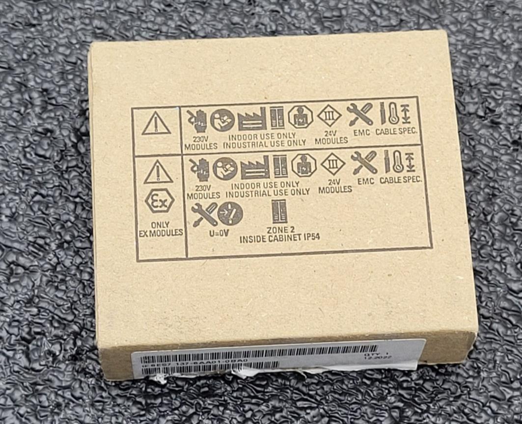SIEMENS 6ES7 137-6AA01-0BA0 SIMATIC S7 CM PTP COMMUNICATION MODULE