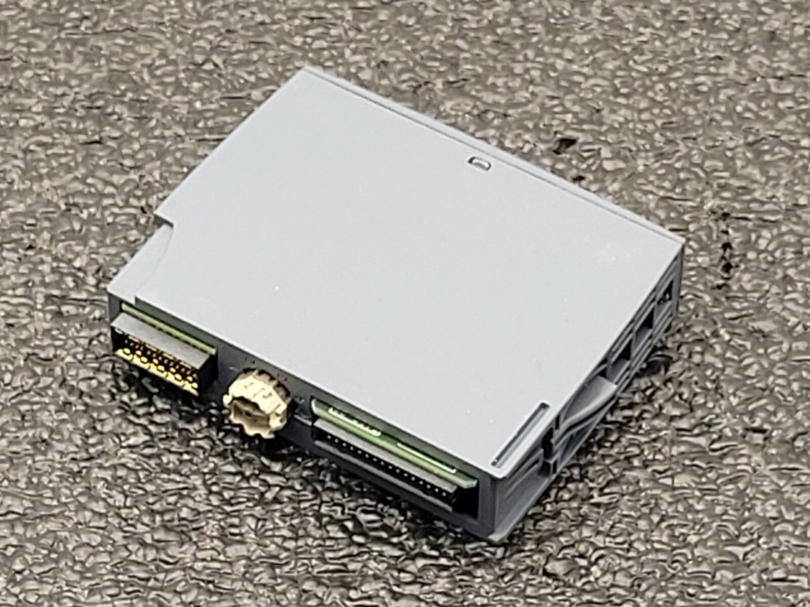 SIEMENS 6ES7 137-6AA01-0BA0 SIMATIC S7 CM PTP COMMUNICATION MODULE