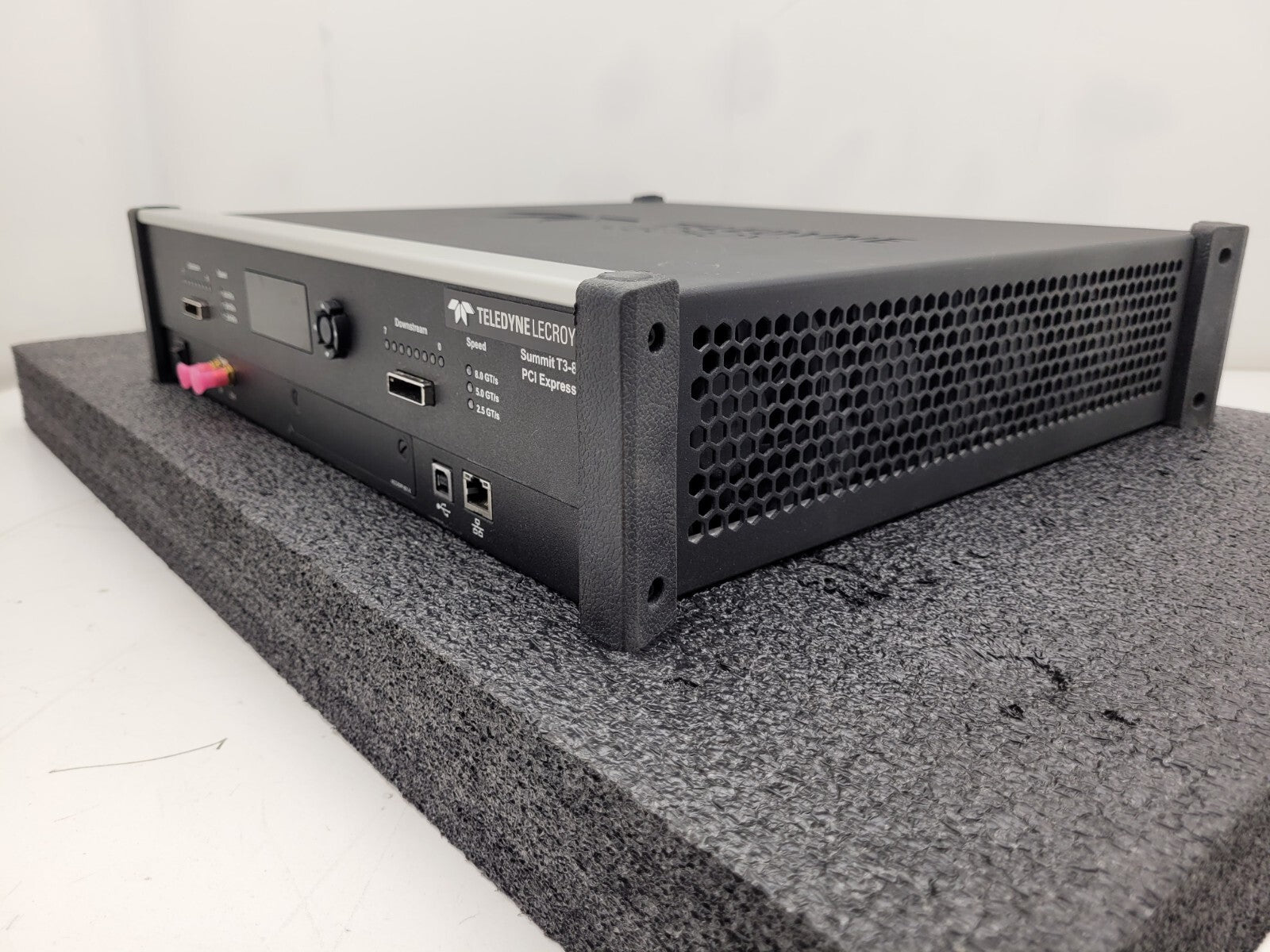 Teledyne LeCroy Summit T3-8 PCI Express Multi‐Lane Protocol Analyzer Unit B