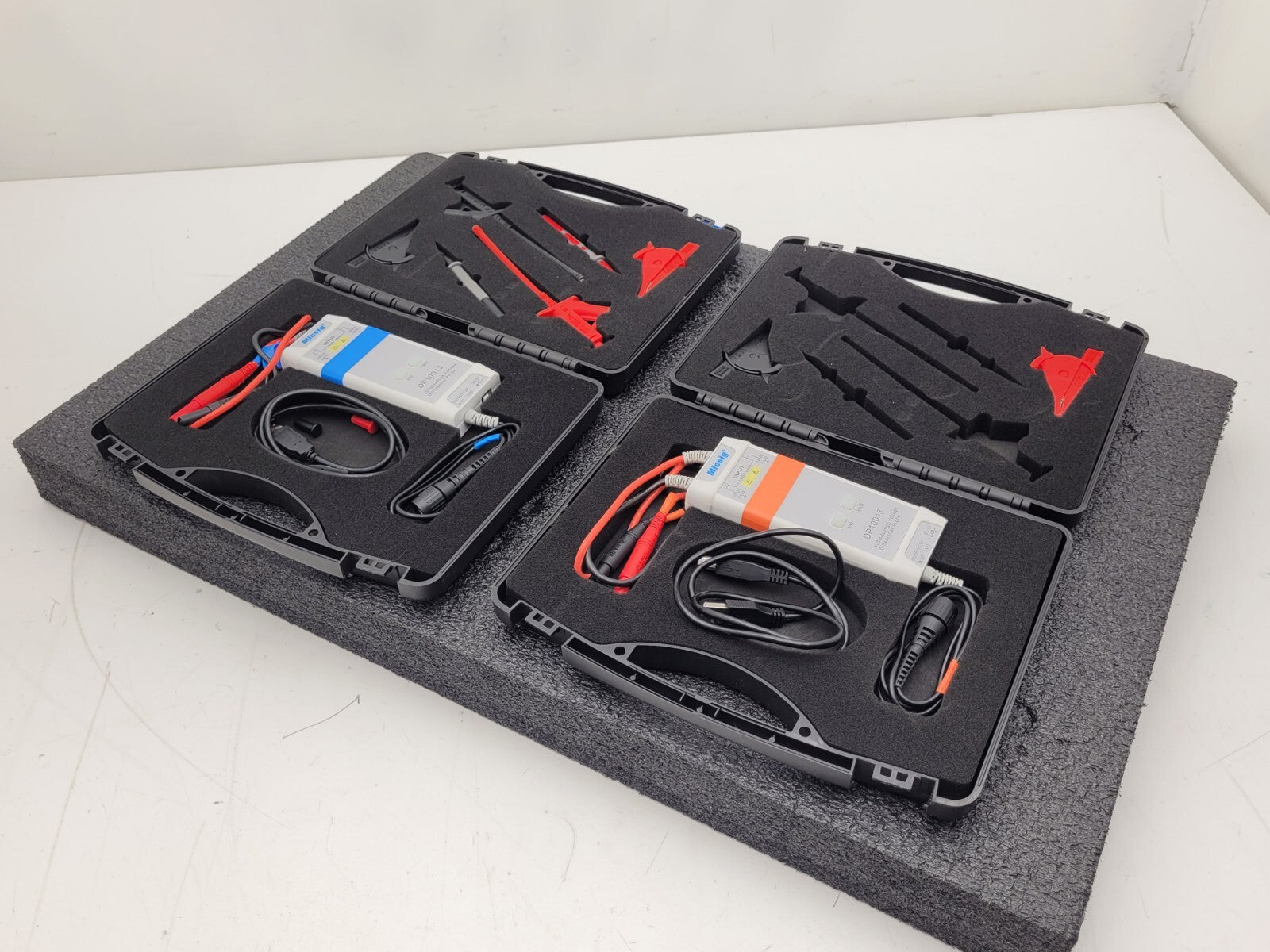 Lot of 2 Micsig DP10013 100MHz Oscilloscope Differential Probe One Working One ?