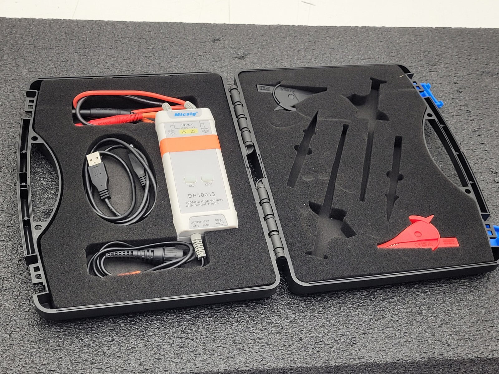 Lot of 2 Micsig DP10013 100MHz Oscilloscope Differential Probe One Working One ?