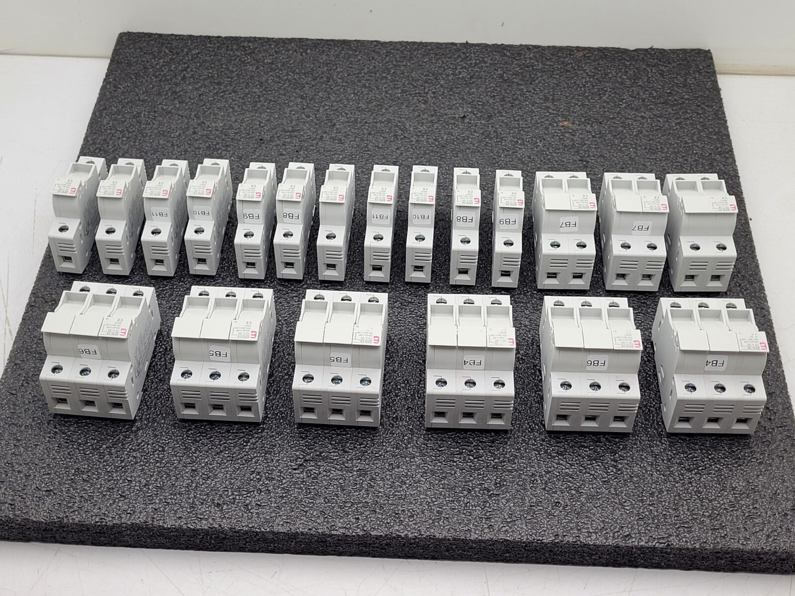Lot of 20  ETI Fuse Holder EFD 10 1p 10 x 38 002540001 DIN Rail 3, 2 and 1 Unit