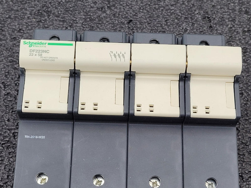SCHNEIDER ELECTRIC DF223NC 4 FUSE HOLDER 22x58mm Fuses DIN Rail Mount