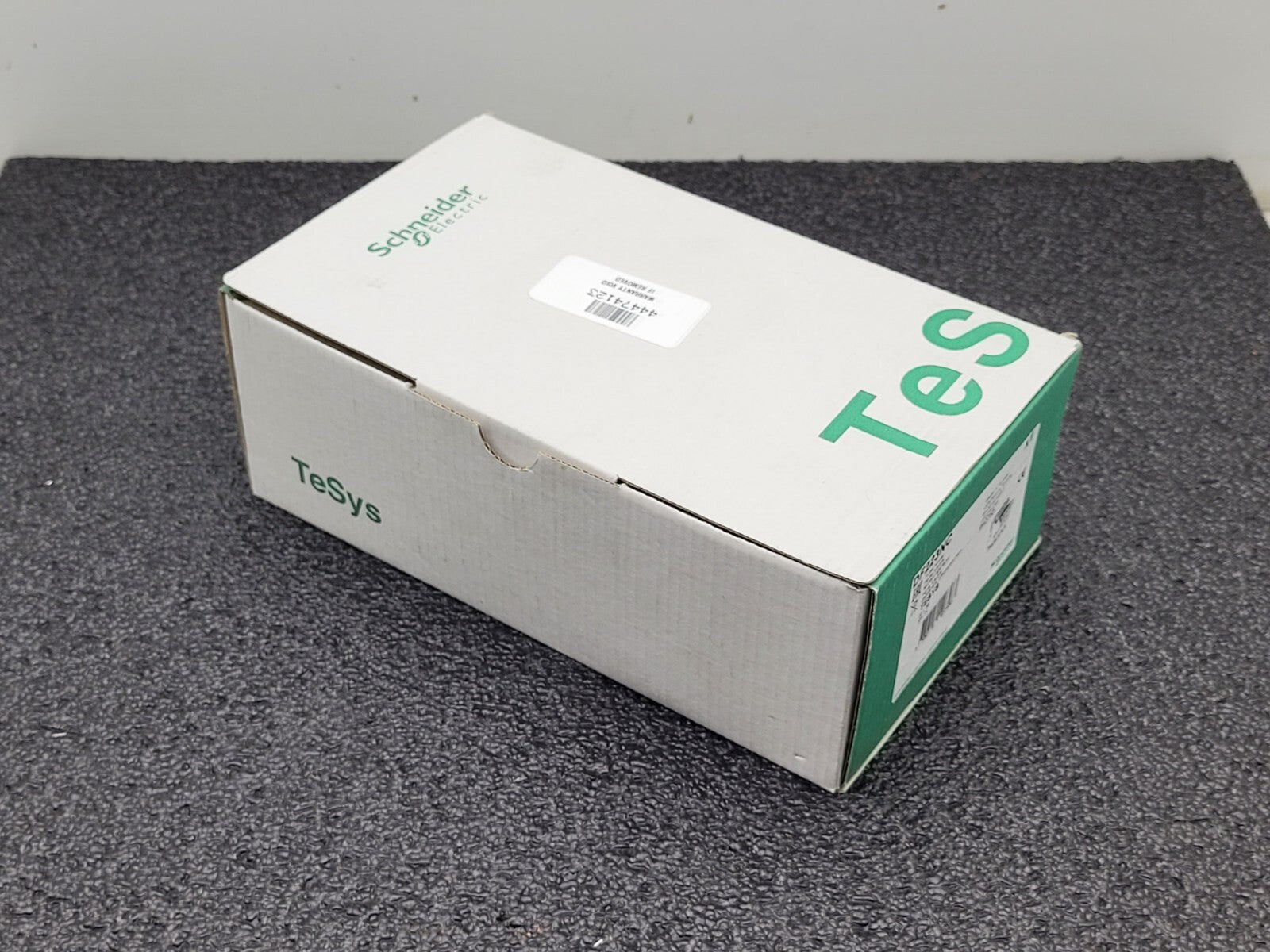 SCHNEIDER ELECTRIC DF223NC 4 FUSE HOLDER 22x58mm Fuses DIN Rail Mount