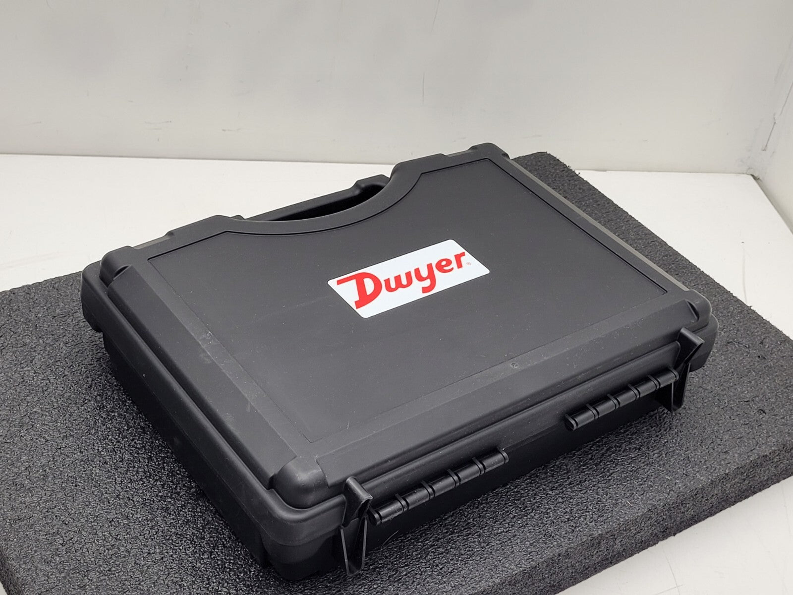 Dwyer Digital Thermo Anemometer Model 471B Air velocity 0-6000 FPM,-20 to 212°F