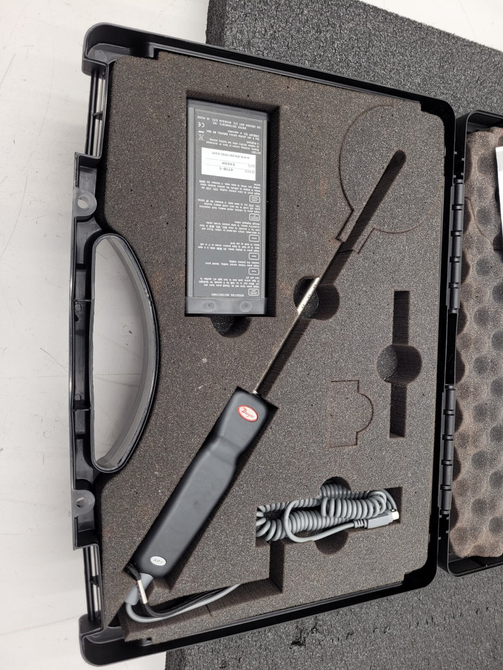 Dwyer Digital Thermo Anemometer Model 471B Air velocity 0-6000 FPM,-20 to 212°F