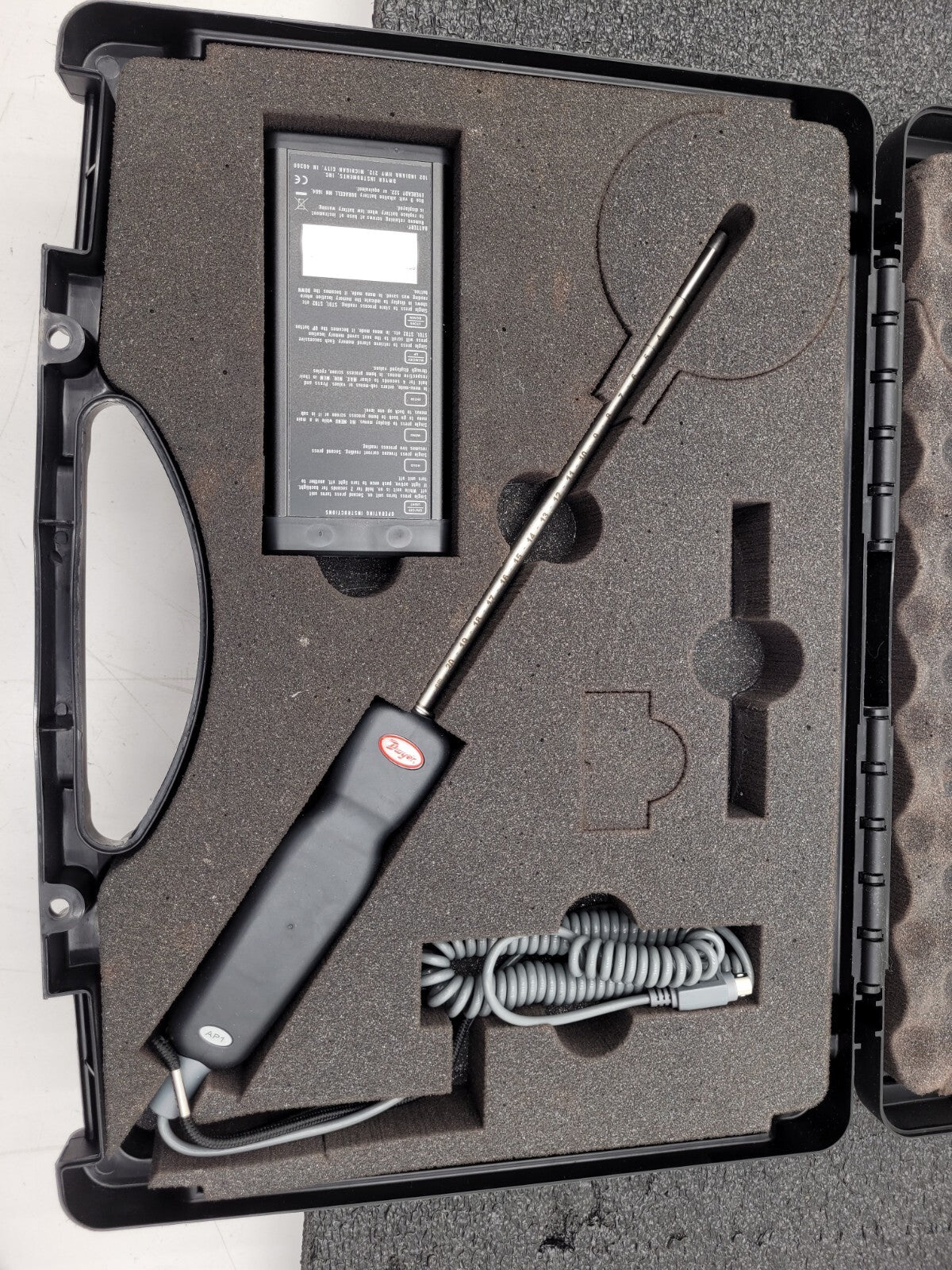 Dwyer Digital Thermo Anemometer Model 471B Air velocity 0-6000 FPM,-20 to 212°F