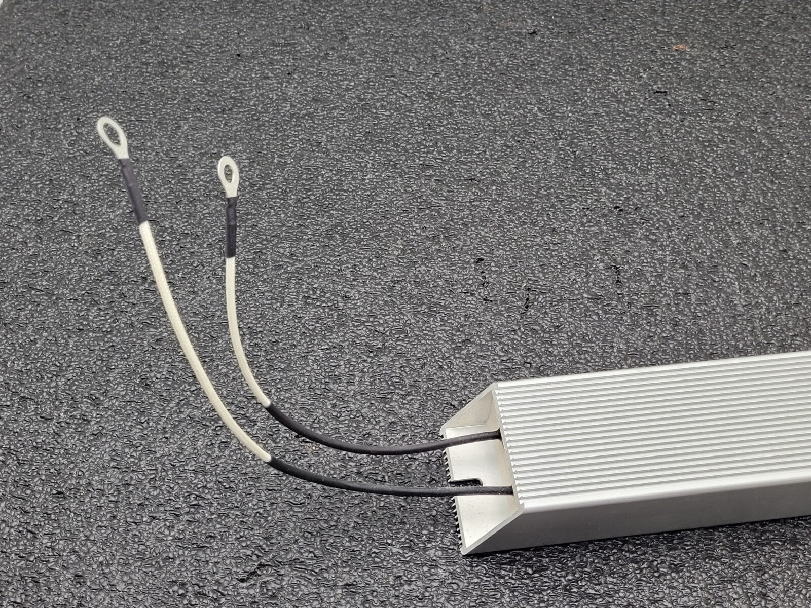 2 x  Aluminum Enclosure Braking Resistor RXLG 50W-3000W Servo Inverter 5R-500R