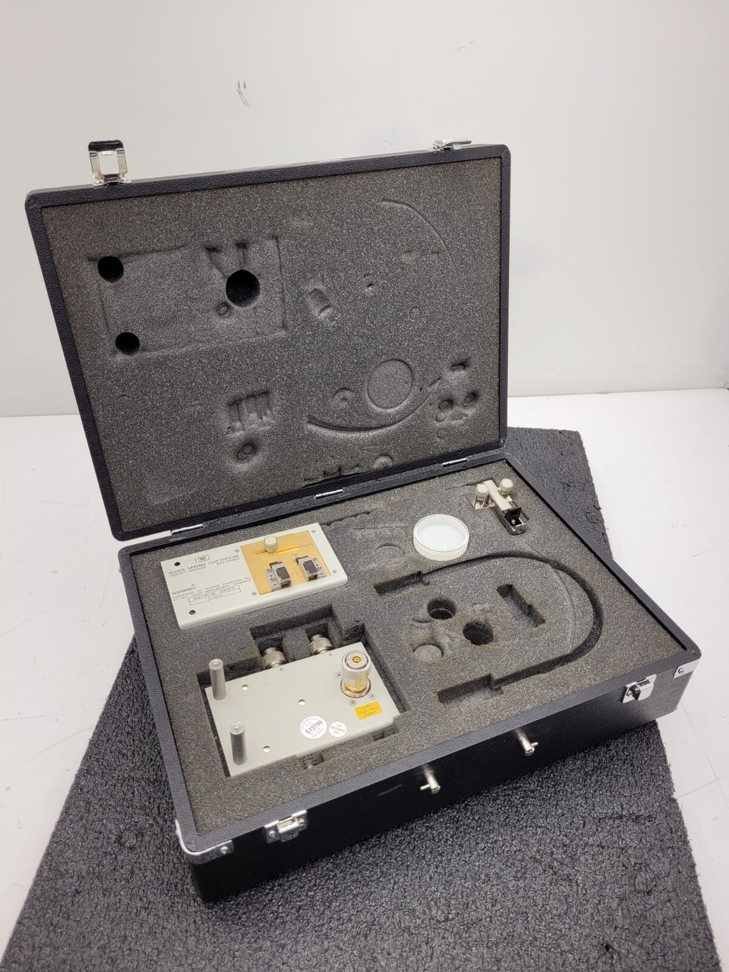 Agilent HP 43961A RF Impedance Test Kit with Case and 16092A