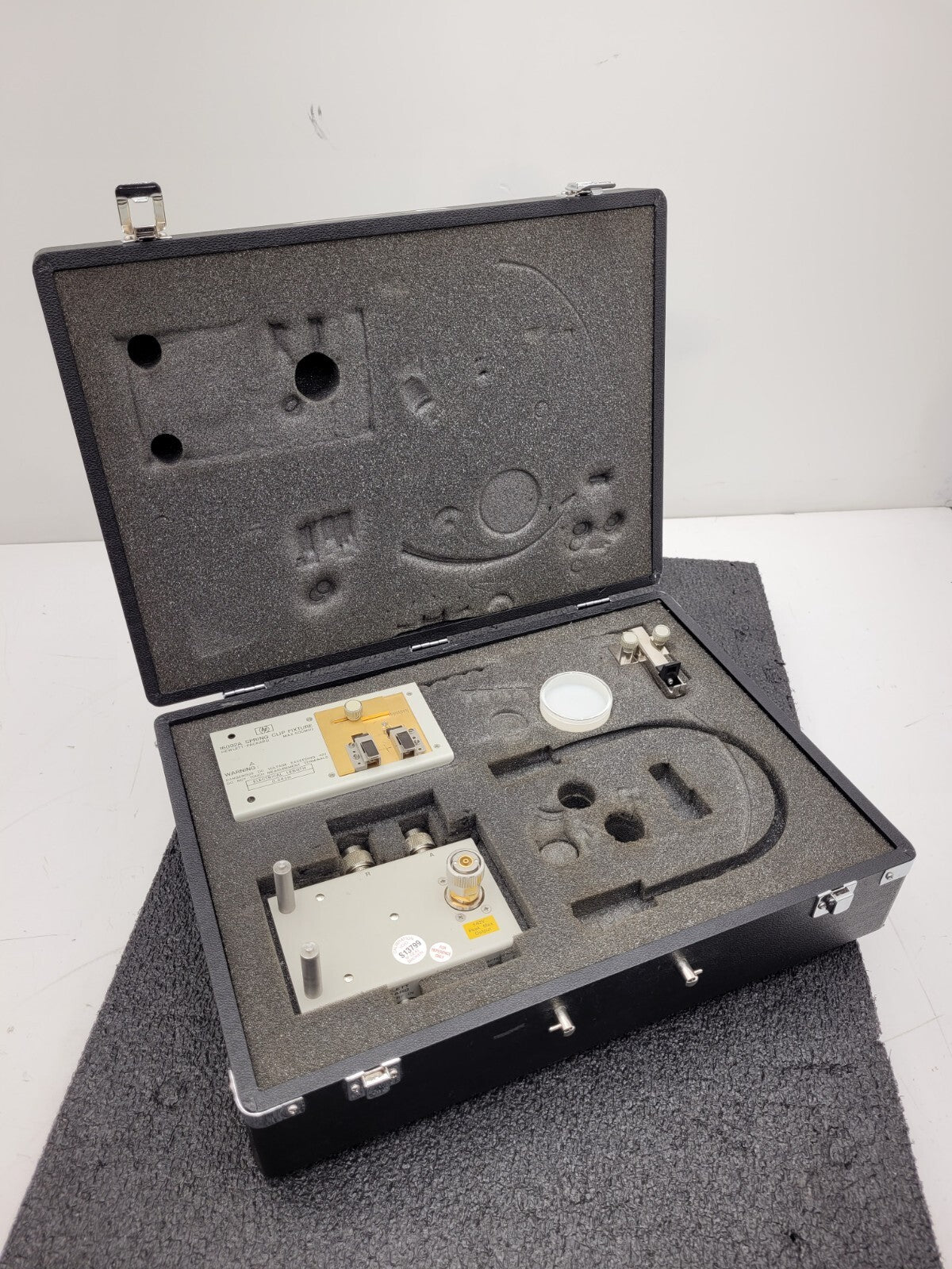 Agilent HP 43961A RF Impedance Test Kit with Case and 16092A