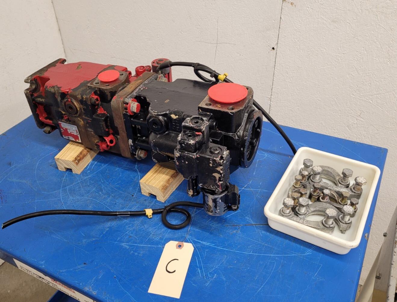 Danfoss Sunsource R83026250 JRL-S65C-CR-25 Viariable Hydraulic Piston Pump C