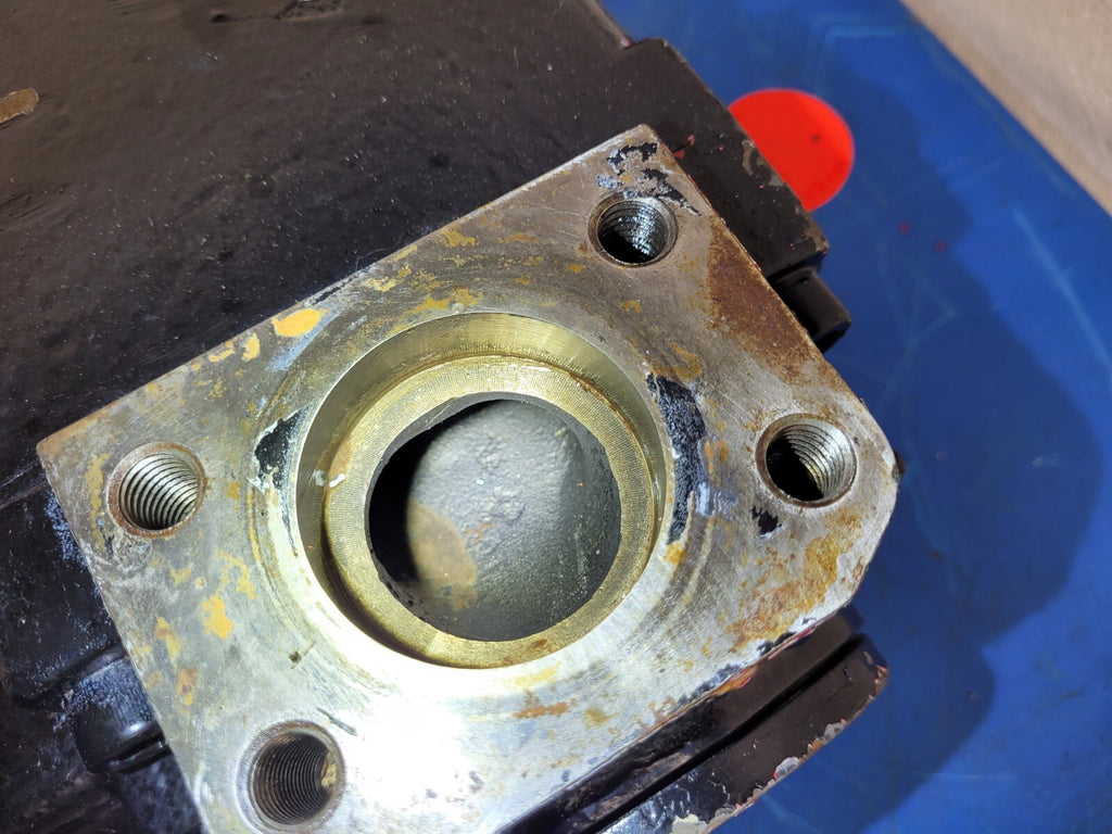 Danfoss Sunsource R83026250 JRL-S65C-CR-25 Viariable Hydraulic Piston Pump C