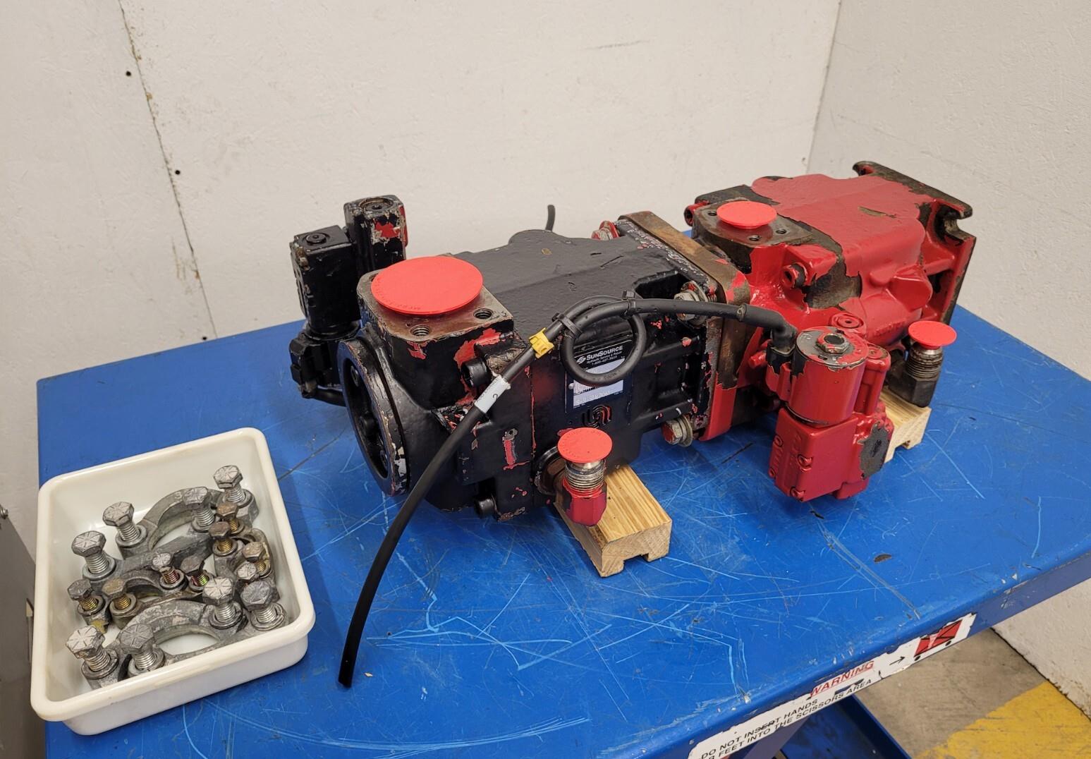 Danfoss Sunsource R83026250 JRL-S65C-CR-25 Viariable Hydraulic Piston Pump C