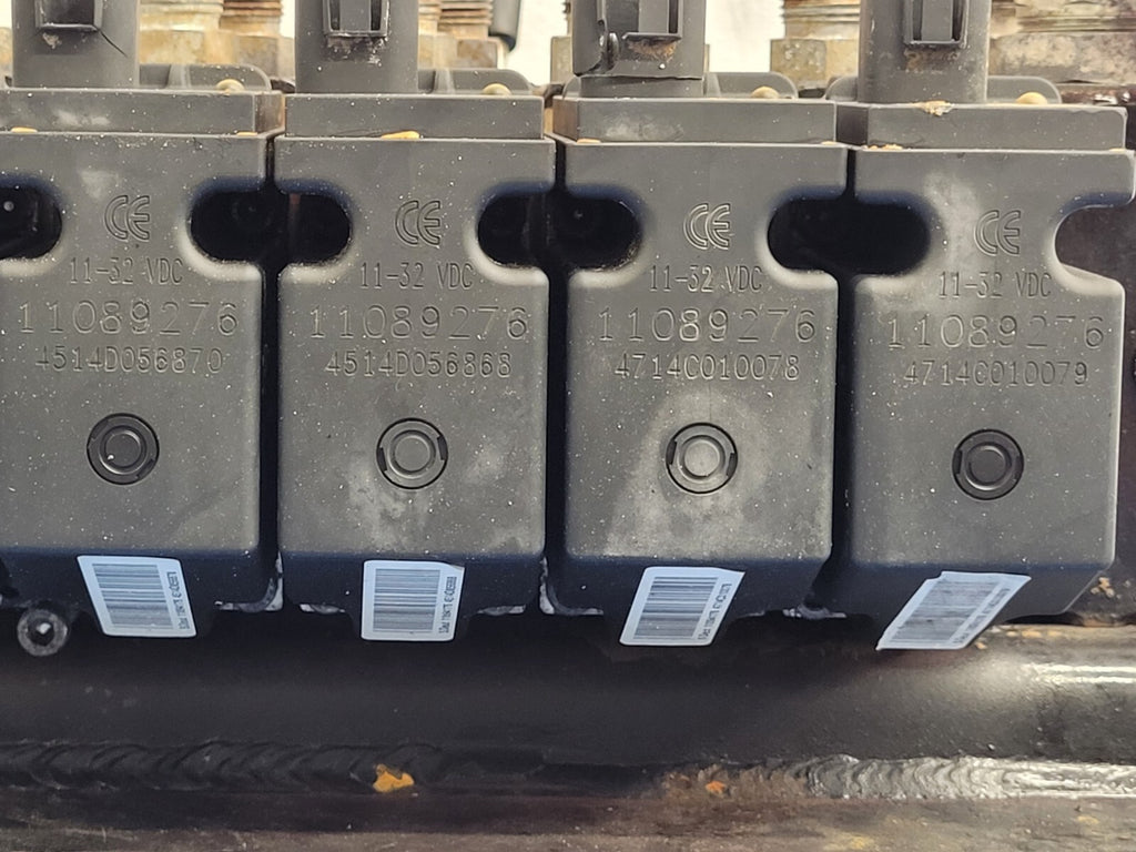 Danfoss PVG 32  5 x Proportional Hydraulic Valve 159B5162 Block 230 Bar [ B ]