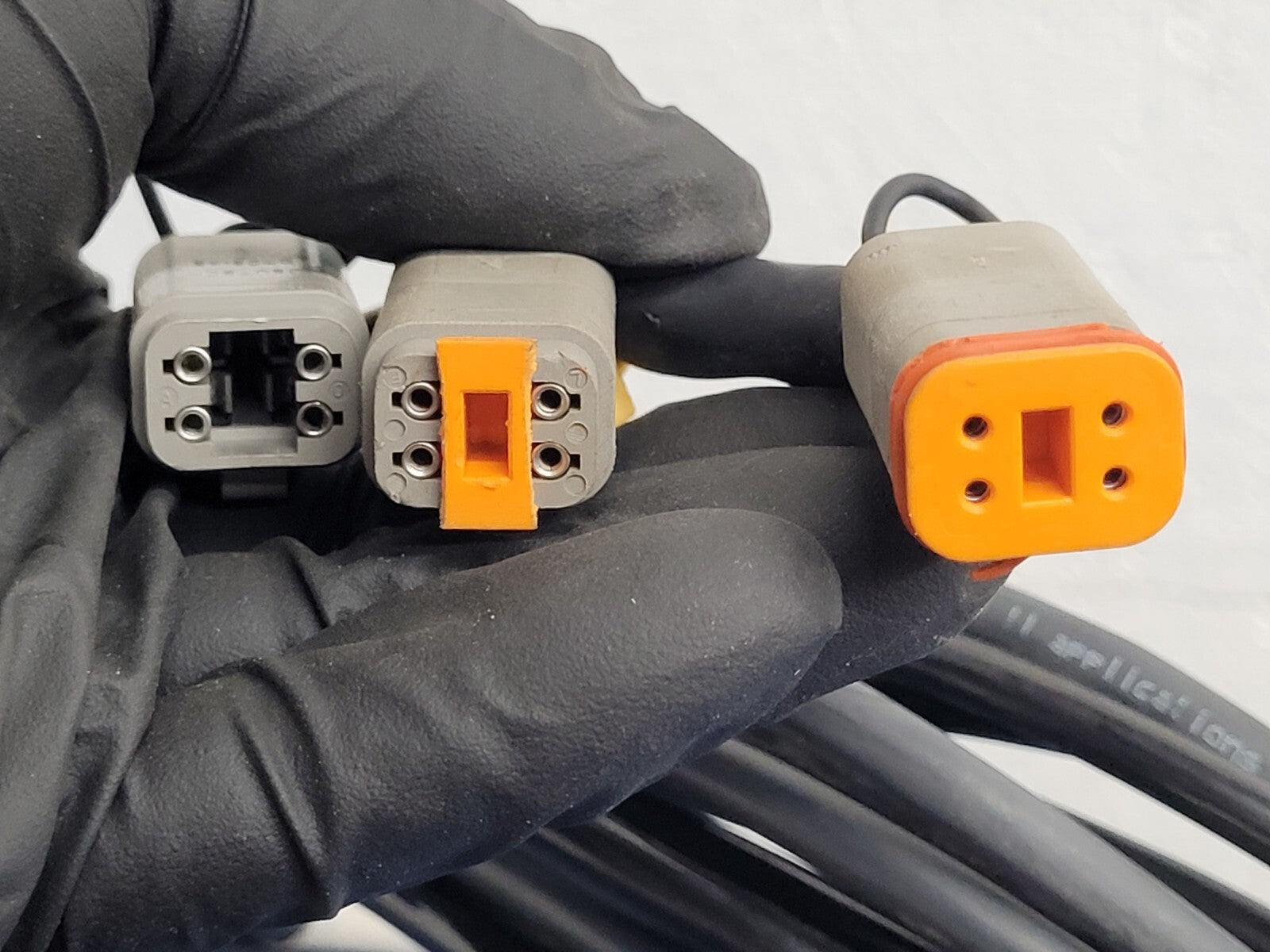 Danfoss PVG 32  6x Proportional Hydraulic Valve  Block 157B4292 Servo [ C ].