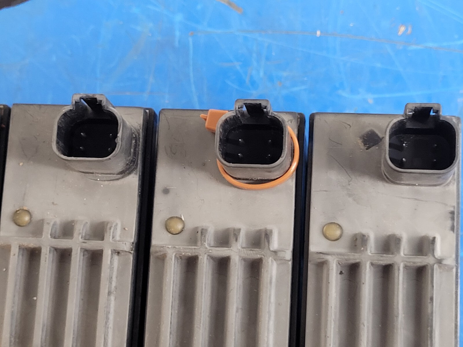 Danfoss PVG 32  6x Proportional Hydraulic Valve  Block 157B4292 Servo [ C ].