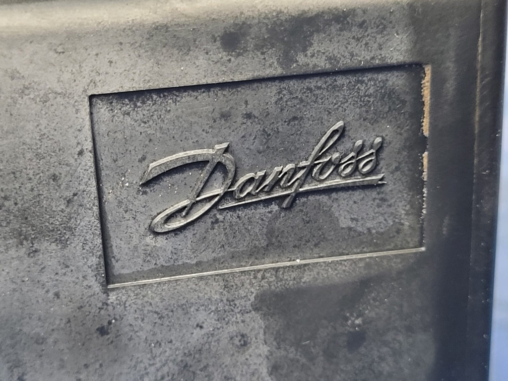 Danfoss PVG 32  6x Proportional Hydraulic Valve  Block 157B4292 Servo [ C ].