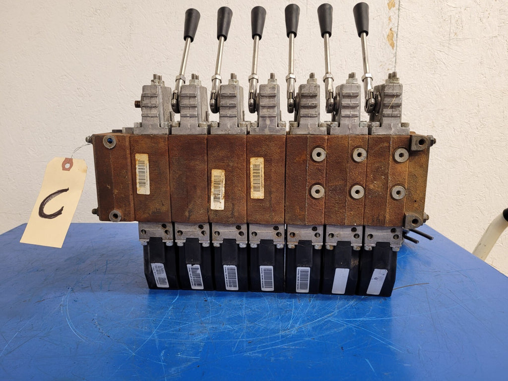 Danfoss PVG 32  6x Proportional Hydraulic Valve  Block 157B4292 Servo [ C ].