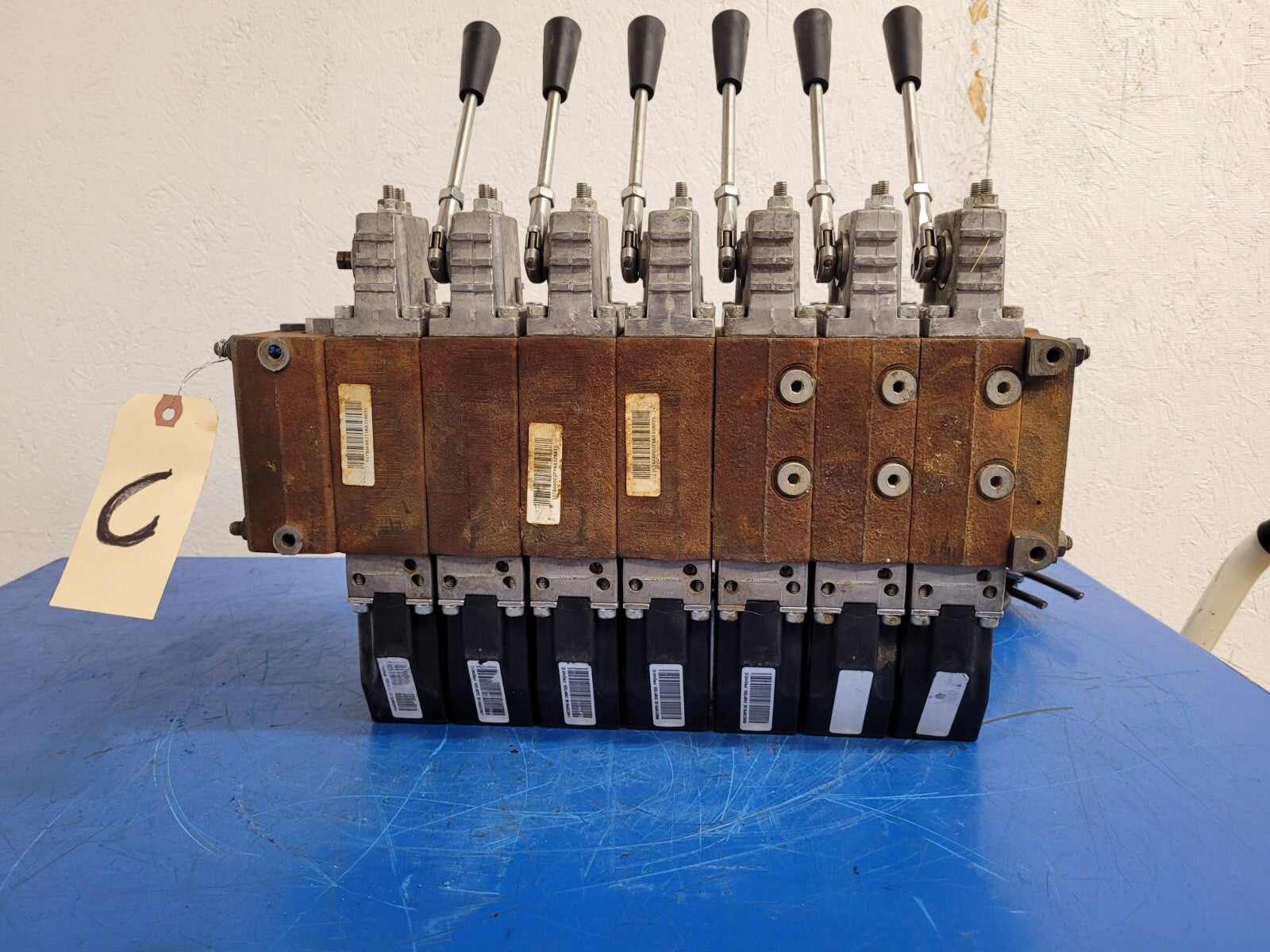 Danfoss PVG 32  6x Proportional Hydraulic Valve  Block 157B4292 Servo [ C ].