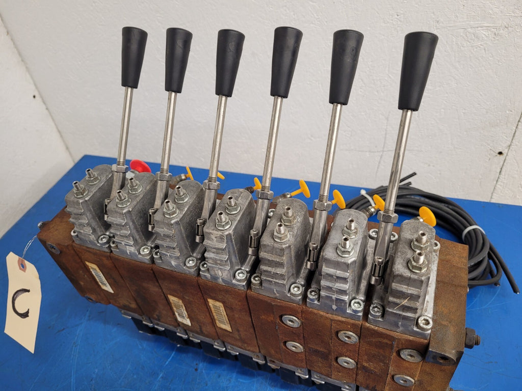 Danfoss PVG 32  6x Proportional Hydraulic Valve  Block 157B4292 Servo [ C ].