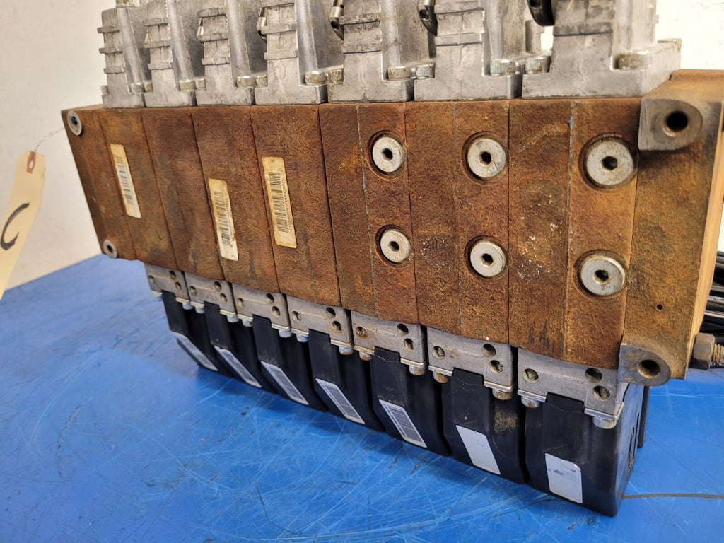 Danfoss PVG 32  6x Proportional Hydraulic Valve  Block 157B4292 Servo [ C ].
