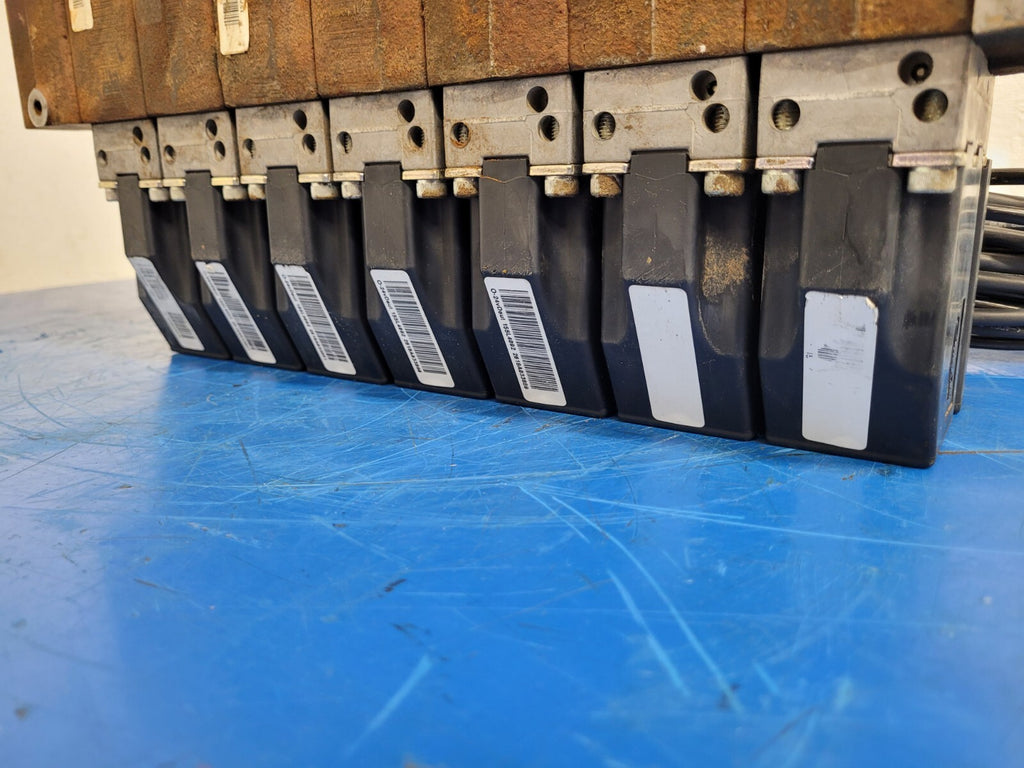 Danfoss PVG 32  6x Proportional Hydraulic Valve  Block 157B4292 Servo [ C ].