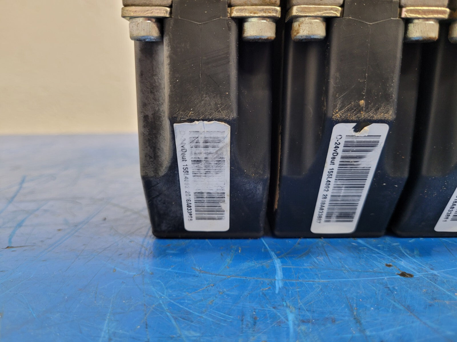 Danfoss PVG 32  6x Proportional Hydraulic Valve  Block 157B4292 Servo [ C ].