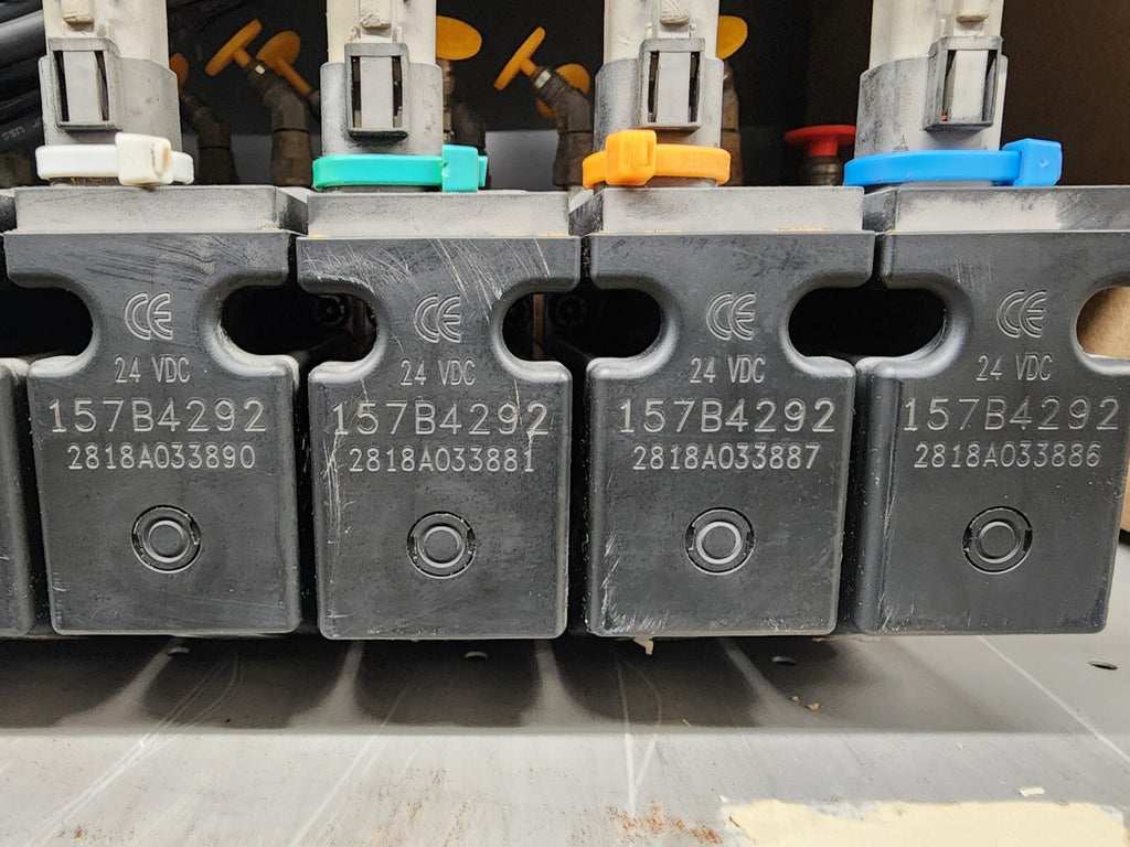 Danfoss PVG 32  6x Proportional Hydraulic Valve  Block 157B4292 Servo [ C ].